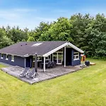Naewe - 30km From The Sea By Interhome *