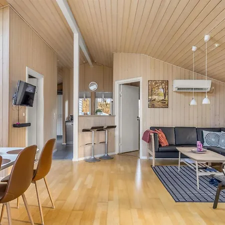 Naewe - 30km From The Sea By Interhome *