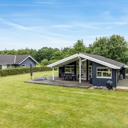 Naewe - 30km From The Sea By Interhome Toftlund
