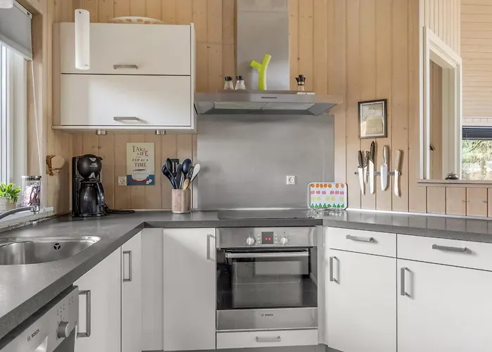 Naewe - 30km From The Sea By Interhome *