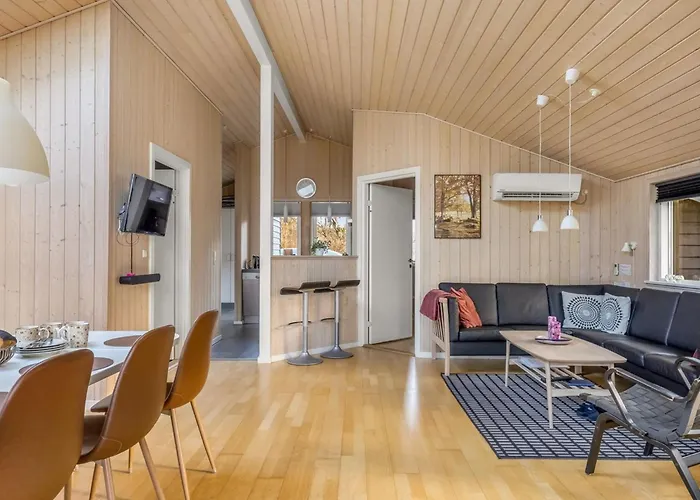 Naewe - 30km From The Sea By Interhome *